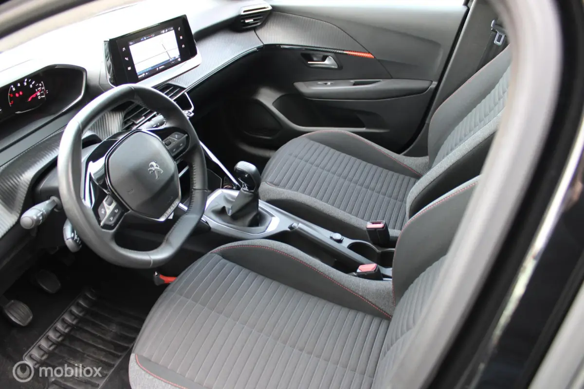 1.2 PureTech Active Pack, Pdc, Cruise, Airco, Navi, App connect, LMV