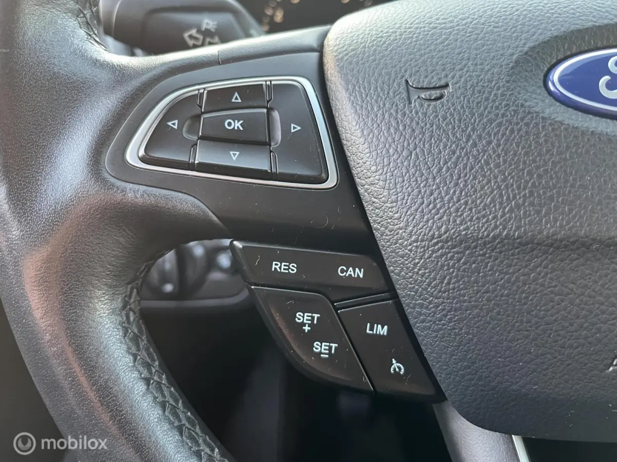 1.5 EcoBoost Titanium NAVI*CAMERA*CRUISE*PDC*