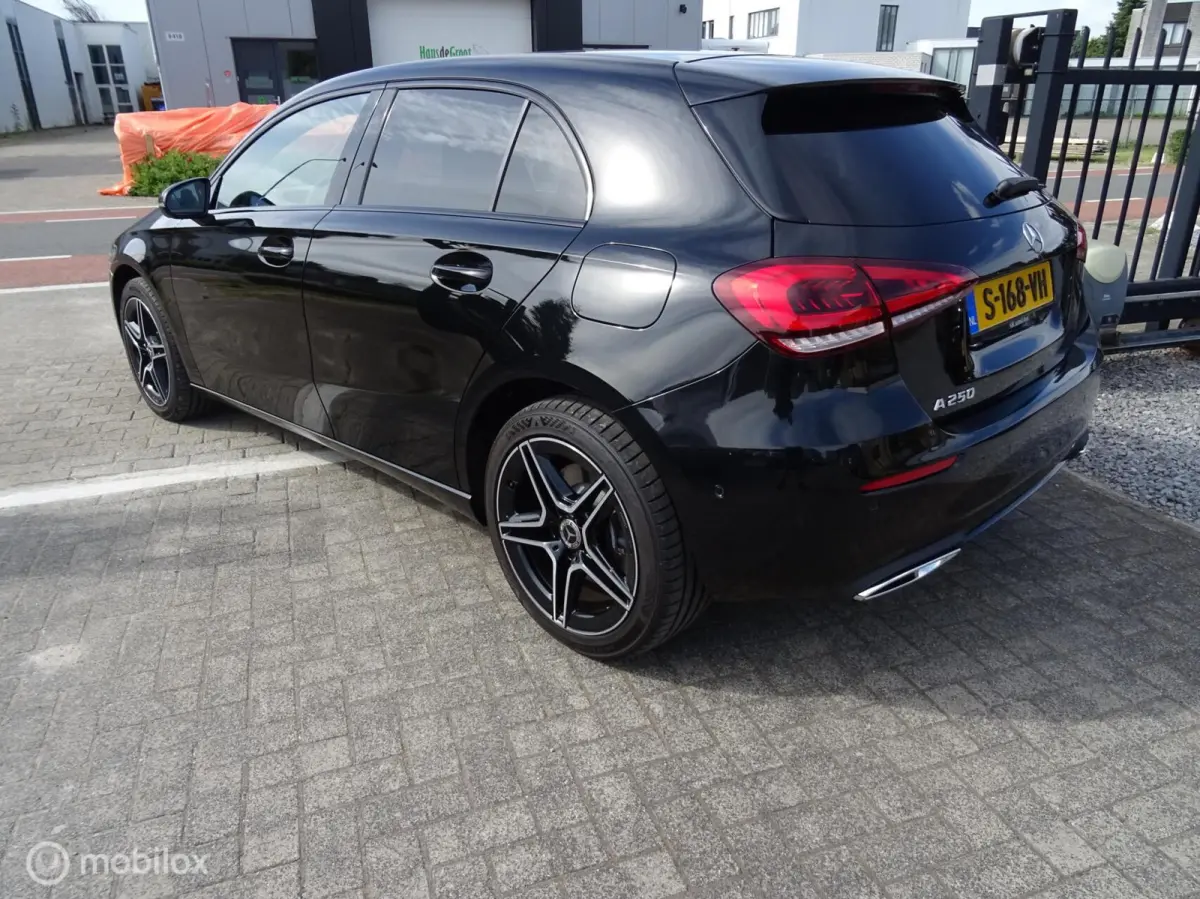 250 e Progressive ,Sport, Burmester,leder, Night-paket, AMG 18", Etc.