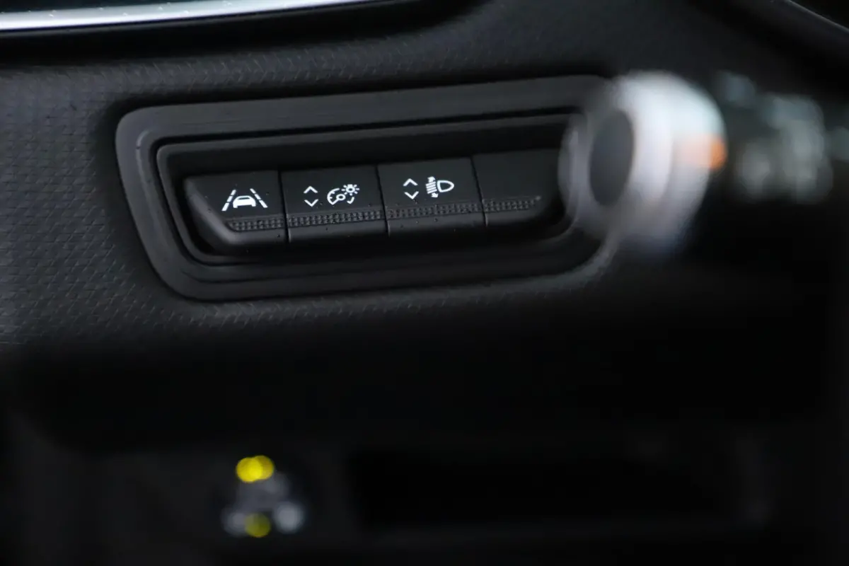 1.0 TCe Bi-Fuel Zen 101PK Navigatie Carplay Android Airco Cruise Control Rijstrooksensor LED