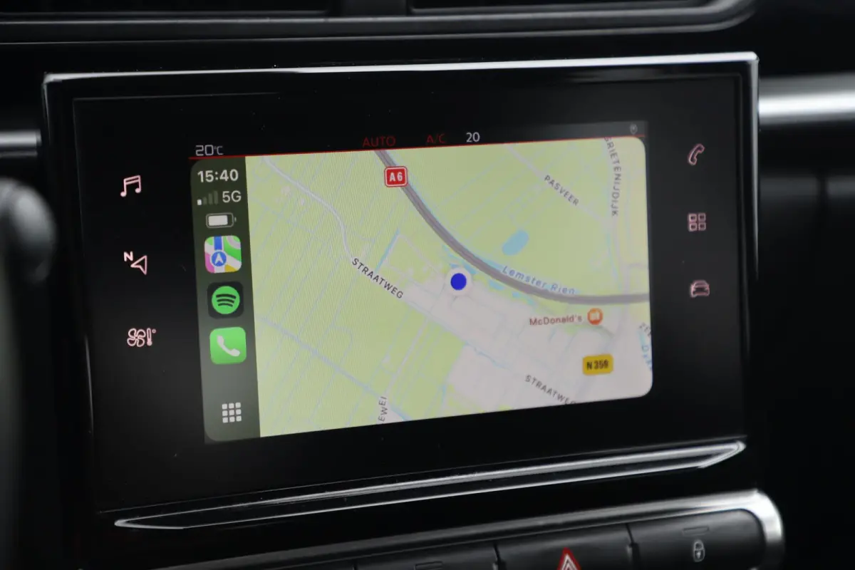 1.2 PureTech Feel Carplay Android Navigatie Climate Cruise Control Rijstrooksensor All Season Banden!