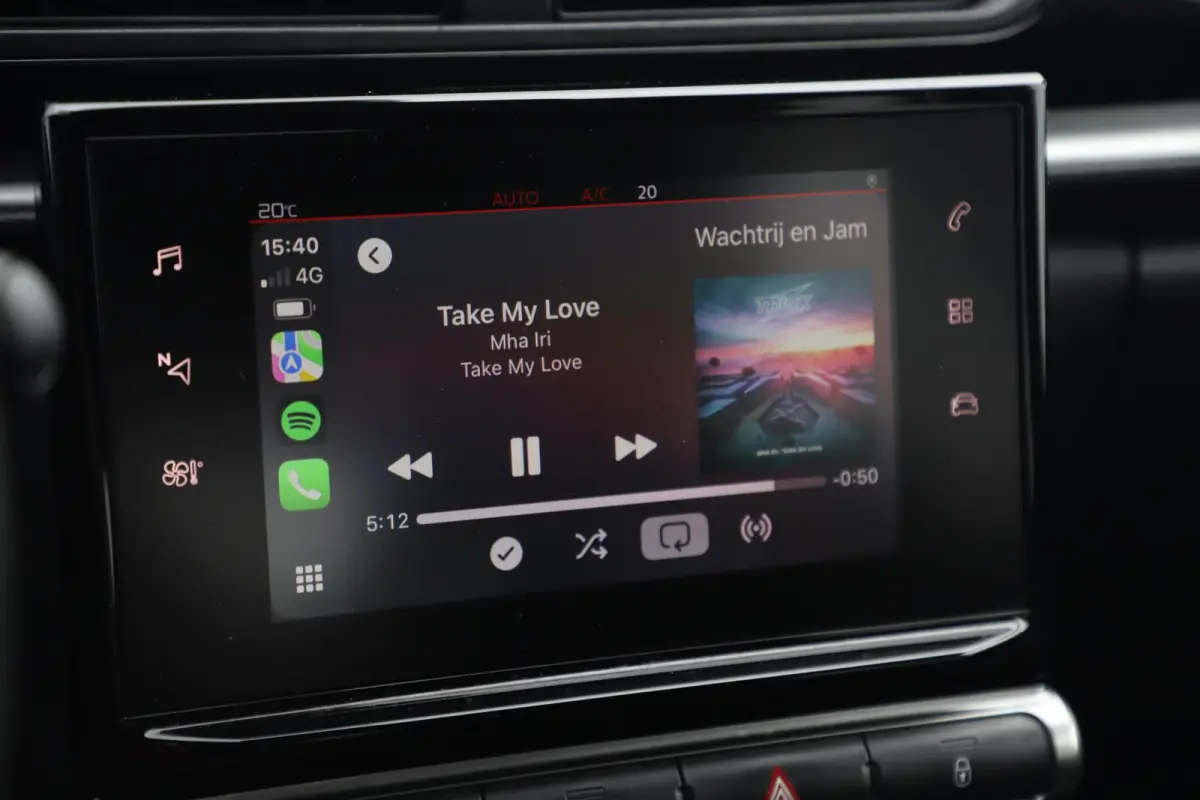 1.2 PureTech Feel Carplay Android Navigatie Climate Cruise Control Rijstrooksensor All Season Banden!
