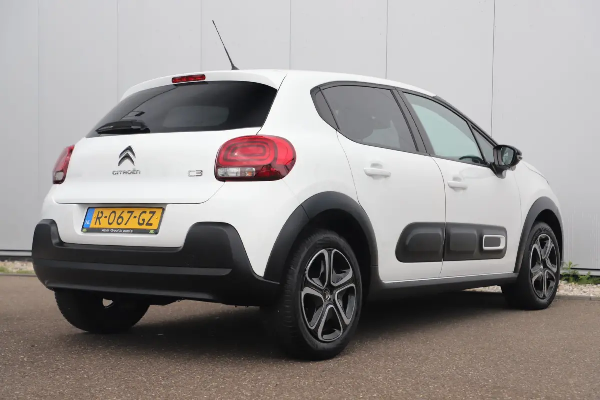 1.2 PureTech Feel Carplay Android Navigatie Climate Cruise Control Rijstrooksensor All Season Banden!