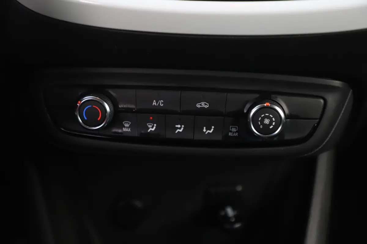 1.2 Edition 2020 Navigatie LED Carplay Android Airco Cruise Control Rijstrooksensor