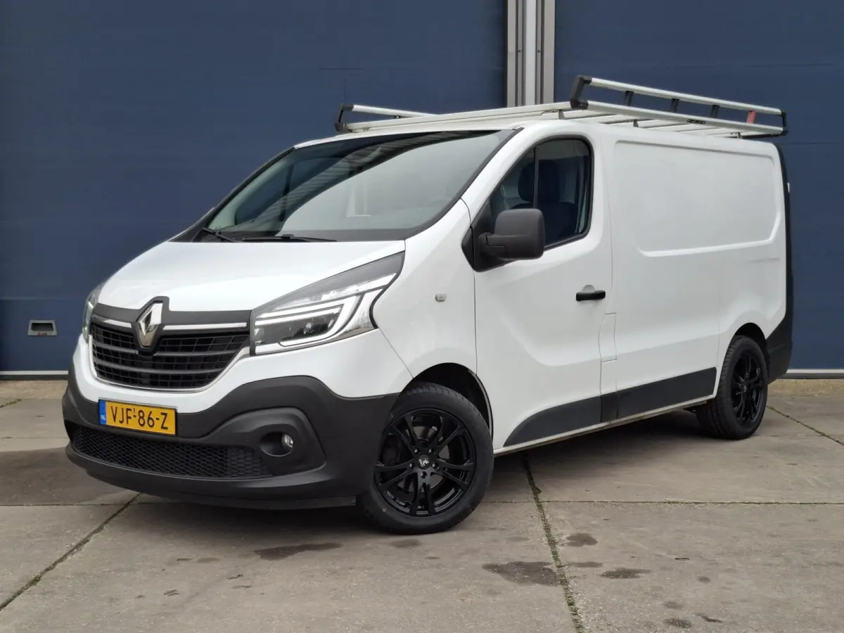 2.0 dCi 145 T27 L1H1 Comfort AUTOMAAT / IMPERIAL / NAVI / KASTEN INRICHTING / TREKHAAK