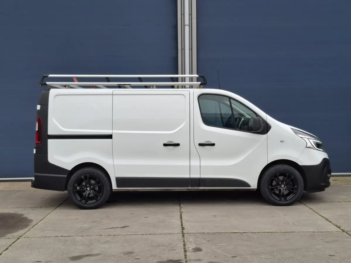 2.0 dCi 145 T27 L1H1 Comfort AUTOMAAT / IMPERIAL / NAVI / KASTEN INRICHTING / TREKHAAK