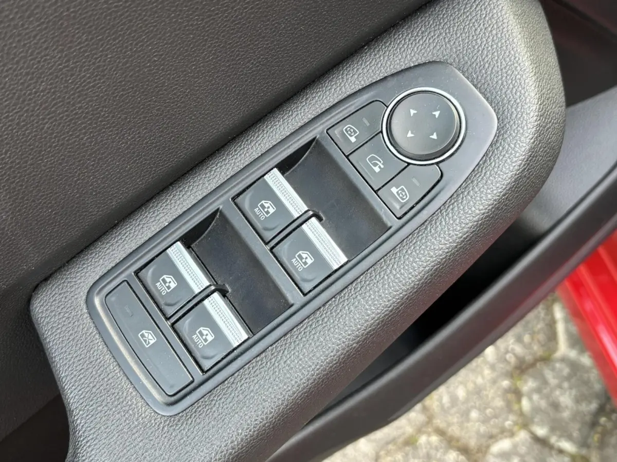 1.0 TCe 101pk R.S. Line | Navi | Carplay | Climate | Stoelverwarming