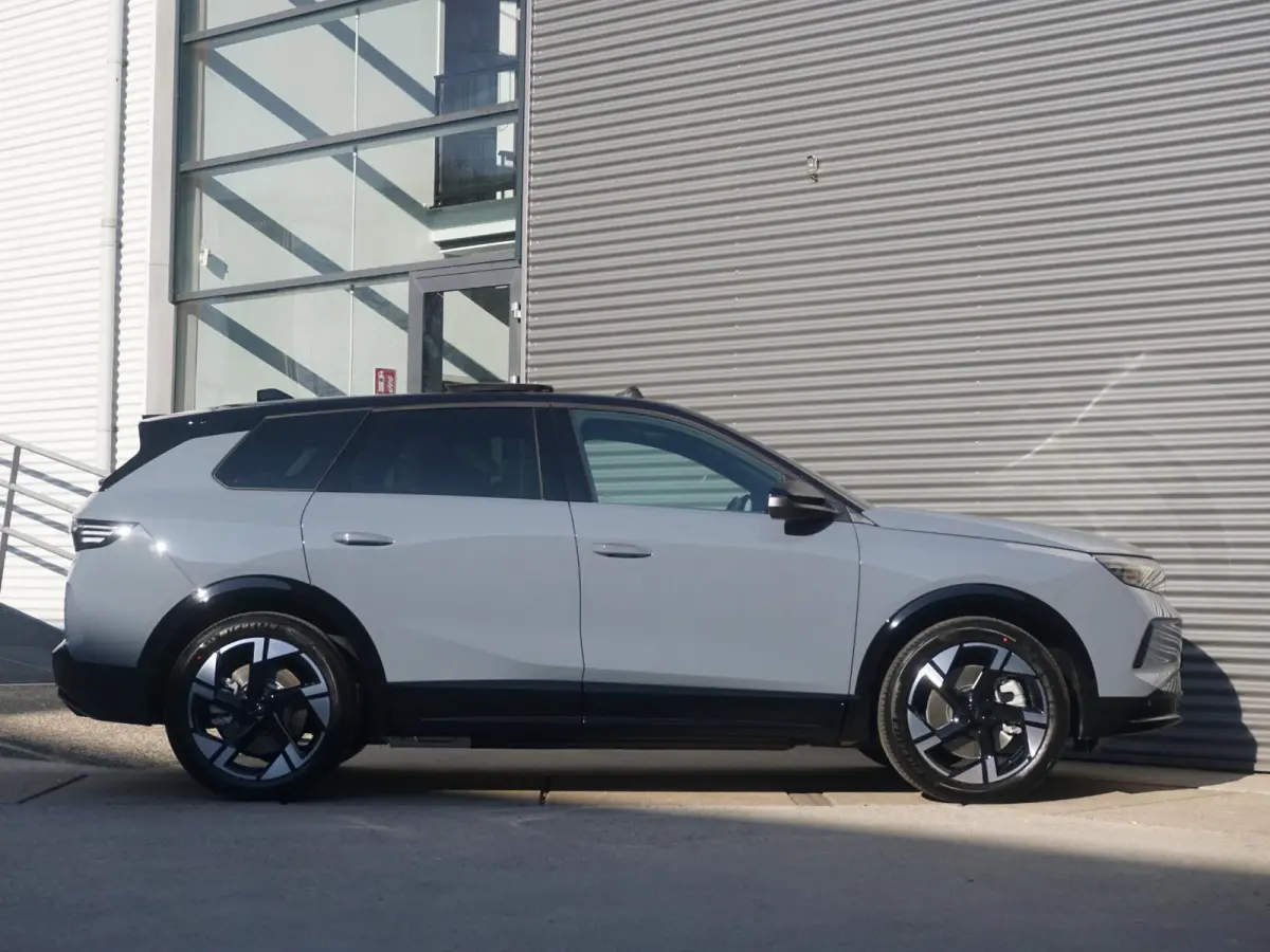 GS 97 kWh Panoramadak Uit voorraad leverbaar