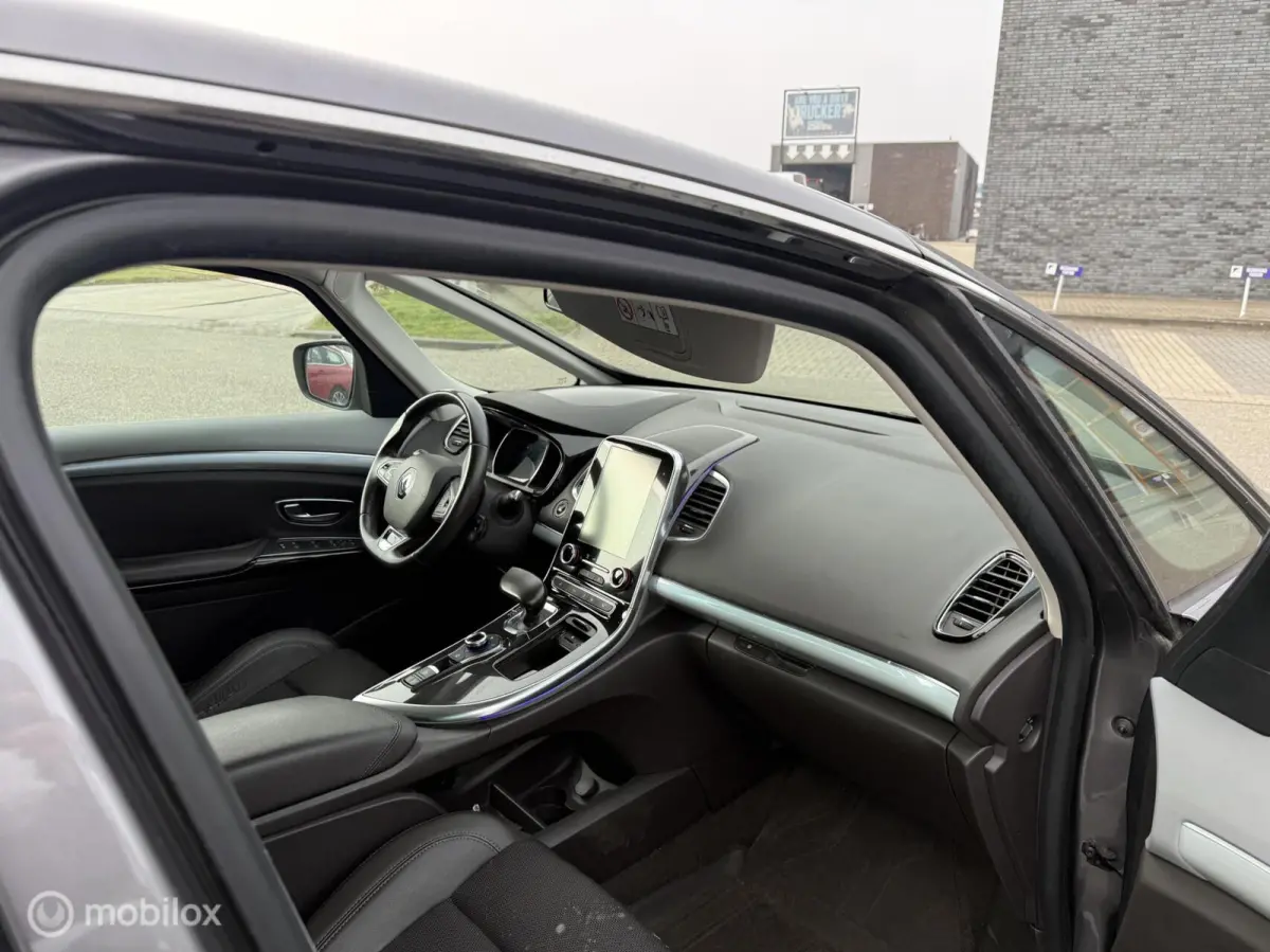 1.6 dCi Initiale Paris 5p.