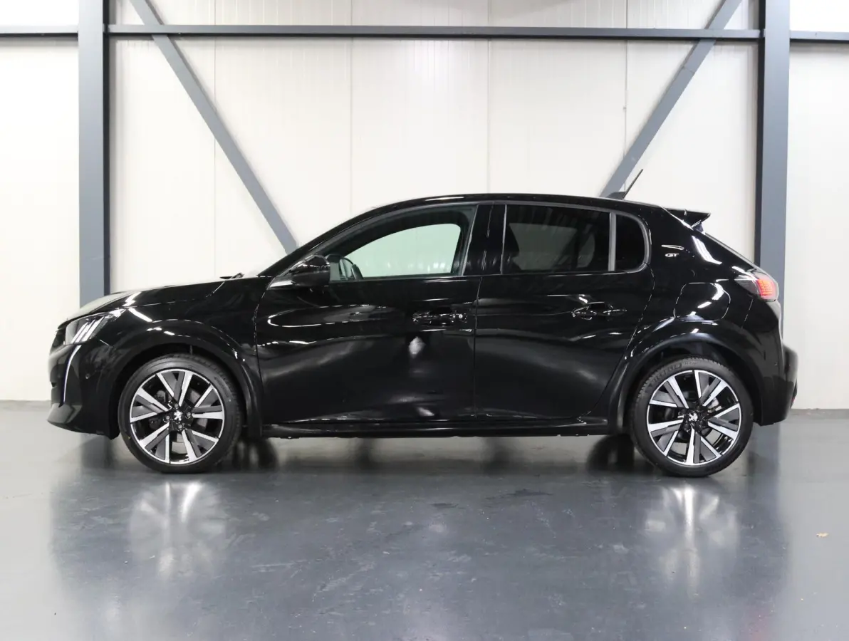 100PK GT | 1ste eigenaar | AppleCarplay/Android Auto | Keyless | Cruise Control | Climate Control | Camera | StoelVerwarming | FULL LED | Sfeerverlichting | Isofix | Privacy Glass | 17"LMV |