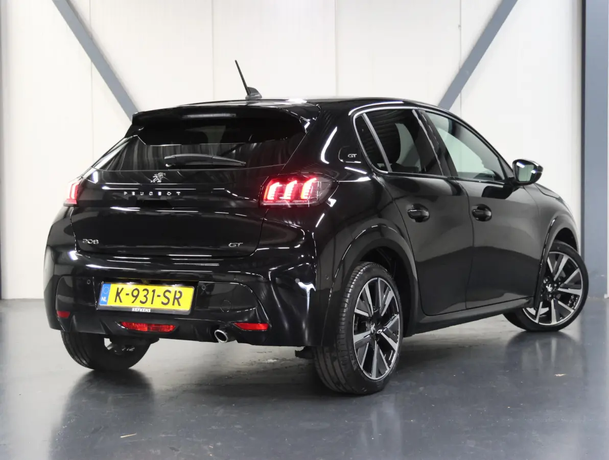 100PK GT | 1ste eigenaar | AppleCarplay/Android Auto | Keyless | Cruise Control | Climate Control | Camera | StoelVerwarming | FULL LED | Sfeerverlichting | Isofix | Privacy Glass | 17"LMV |