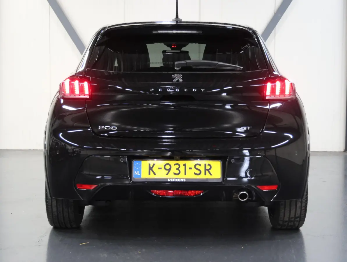 100PK GT | 1ste eigenaar | AppleCarplay/Android Auto | Keyless | Cruise Control | Climate Control | Camera | StoelVerwarming | FULL LED | Sfeerverlichting | Isofix | Privacy Glass | 17"LMV |