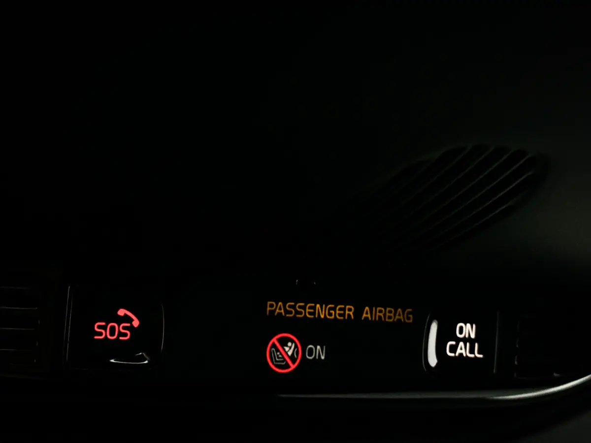 B4 R-Design | Park Assist | Stoel- en Stuurverwarming | Cruise control | Elektrische stoelen