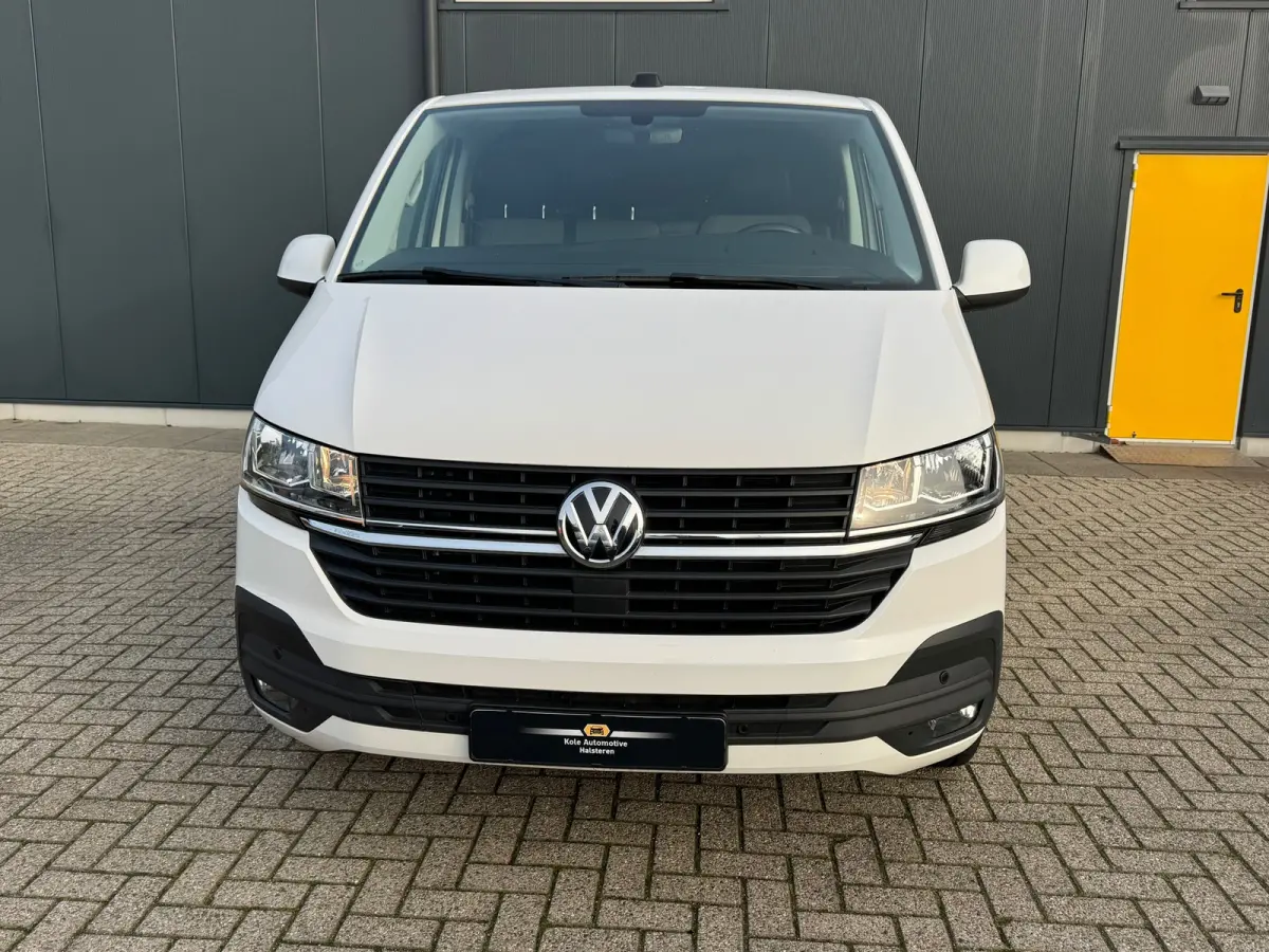 * Automaat L1H1 * Parkeercamera * Navigatiesysteem * Cruise Control * LM Velgen *