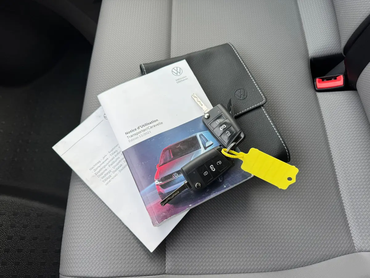 * Automaat L1H1 * Parkeercamera * Navigatiesysteem * Cruise Control * LM Velgen *