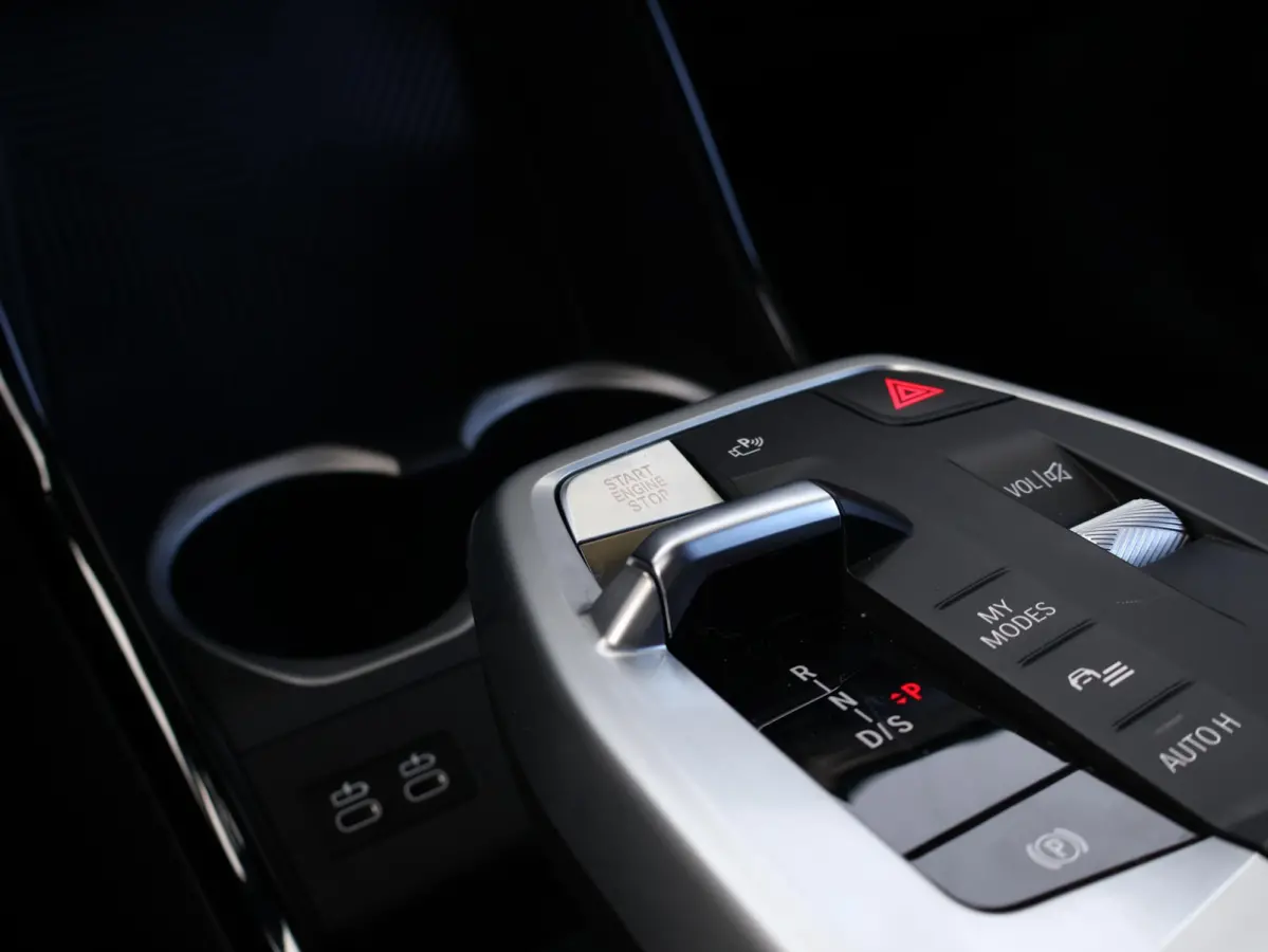 xDrive25e | SoH 98% | M-sport Pakket | Stoelverwarming voor | Trekhaak |