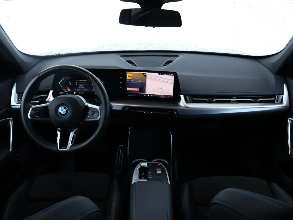 xDrive25e | SoH 98% | M-sport Pakket | Stoelverwarming voor | Trekhaak |