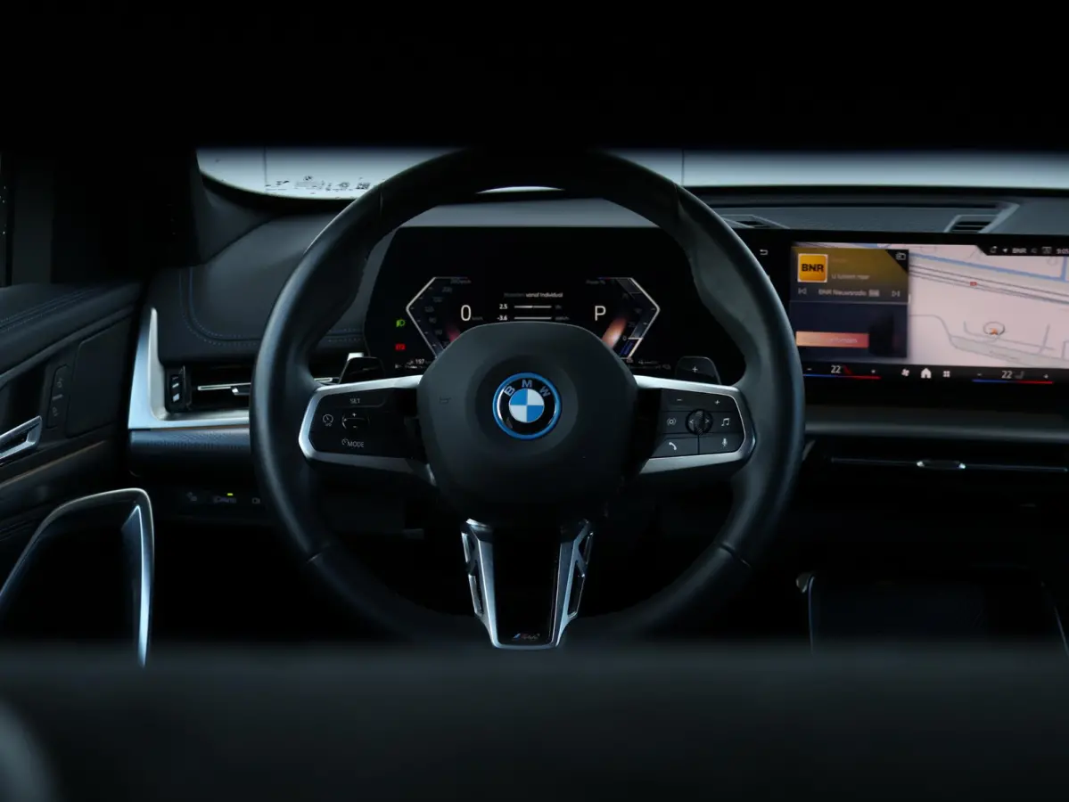 xDrive25e | SoH 98% | M-sport Pakket | Stoelverwarming voor | Trekhaak |
