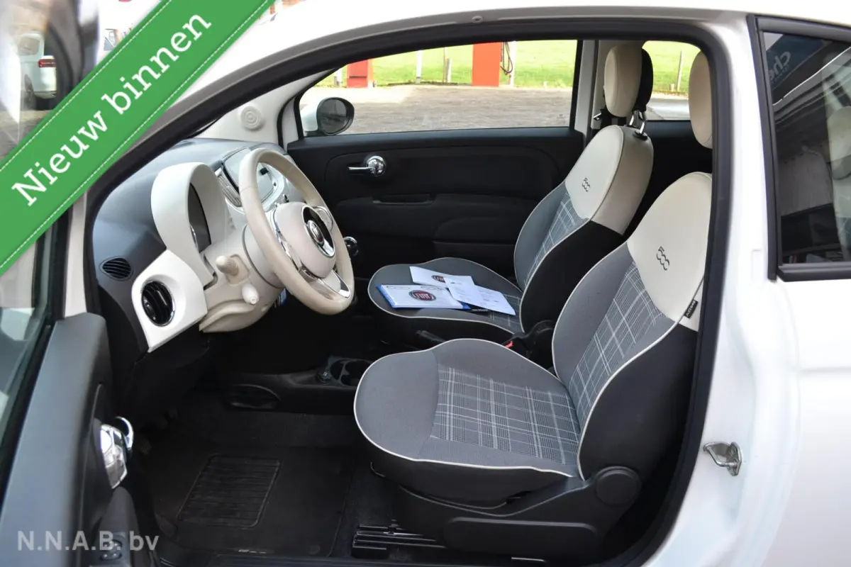 1.0 Hybrid Lounge, Airco, navigatie.