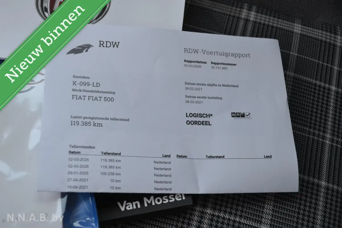1.0 Hybrid Lounge, Airco, navigatie.