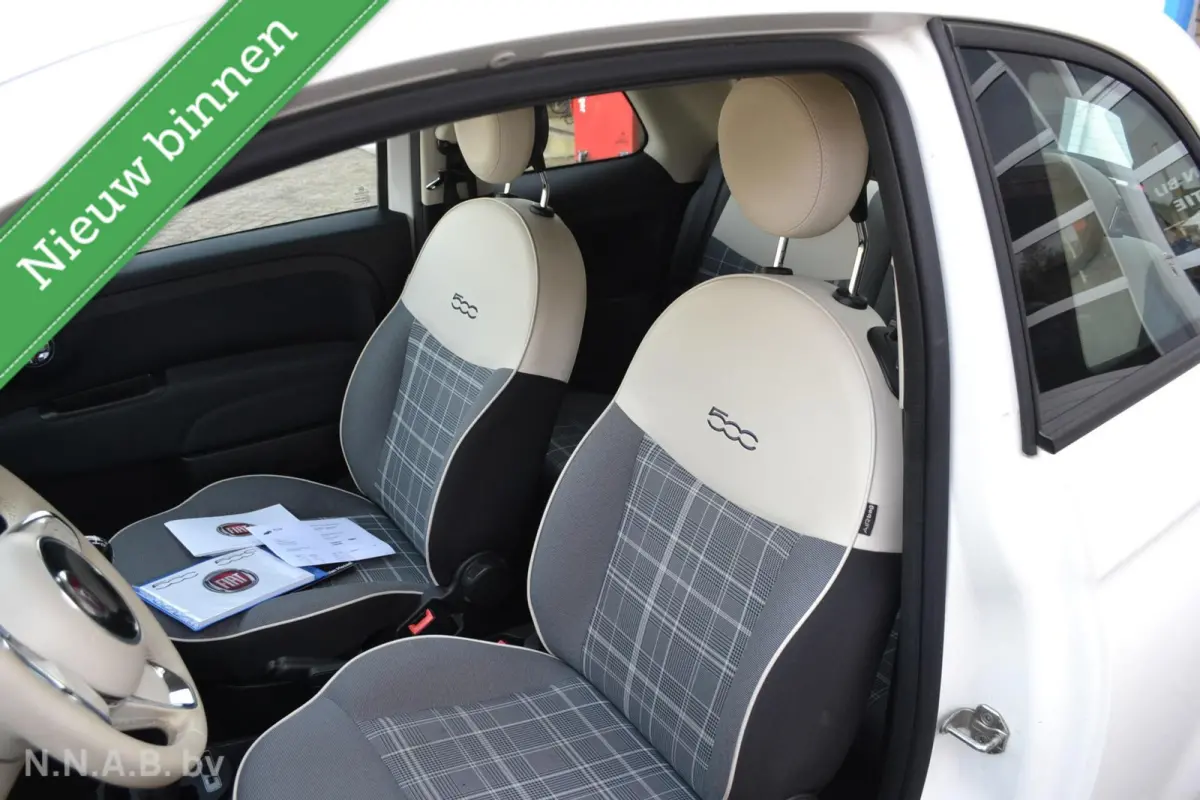 1.0 Hybrid Lounge, Airco, navigatie.