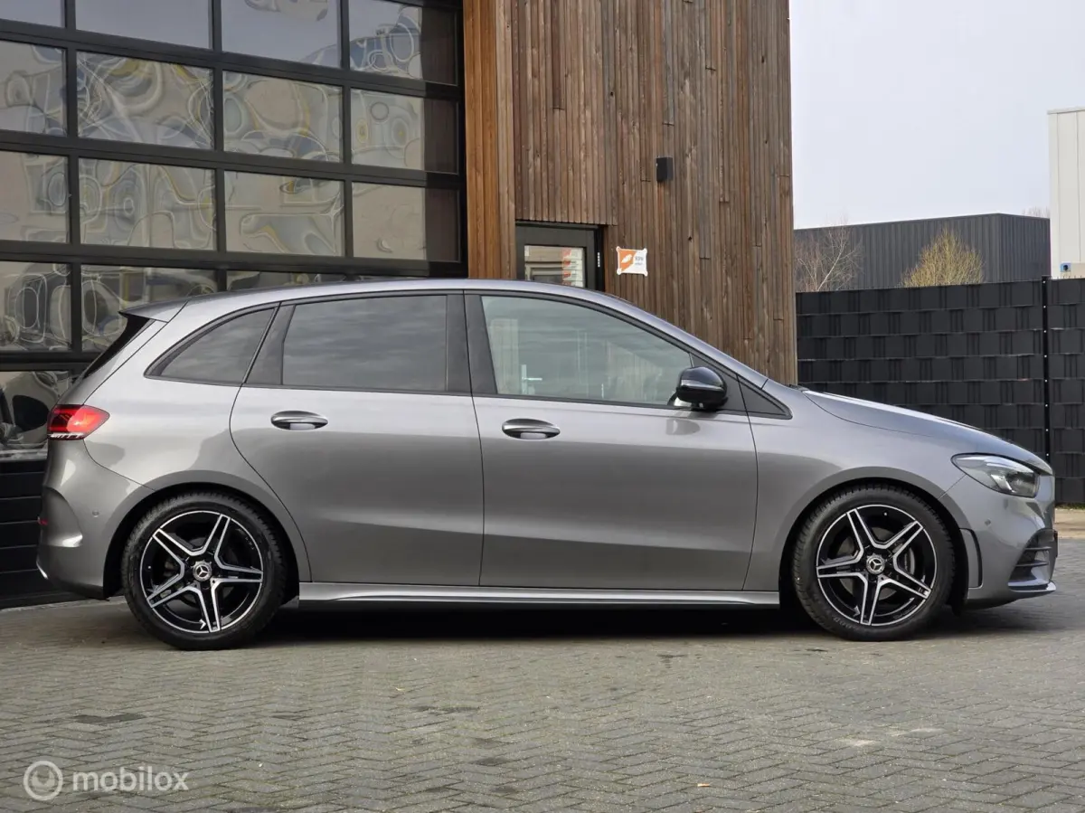 180 AMG LED CARPLAY CLIMA CRUISE STOELVERW.