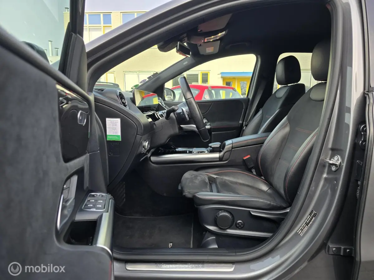 180 AMG LED CARPLAY CLIMA CRUISE STOELVERW.