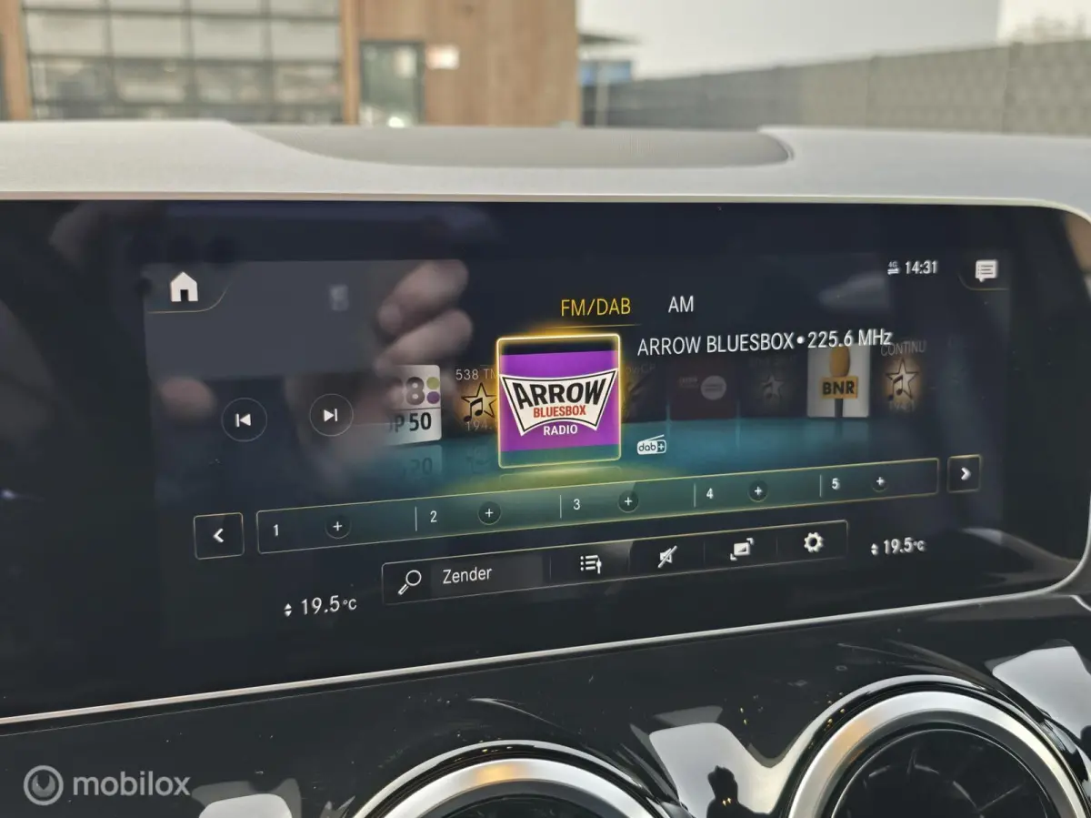 180 AMG LED CARPLAY CLIMA CRUISE STOELVERW.