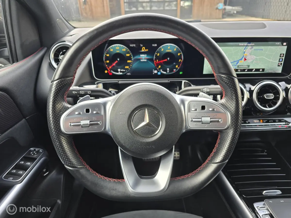 180 AMG LED CARPLAY CLIMA CRUISE STOELVERW.