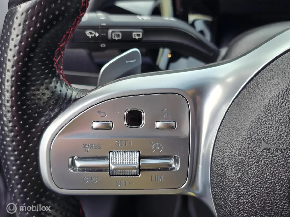 180 AMG LED CARPLAY CLIMA CRUISE STOELVERW.