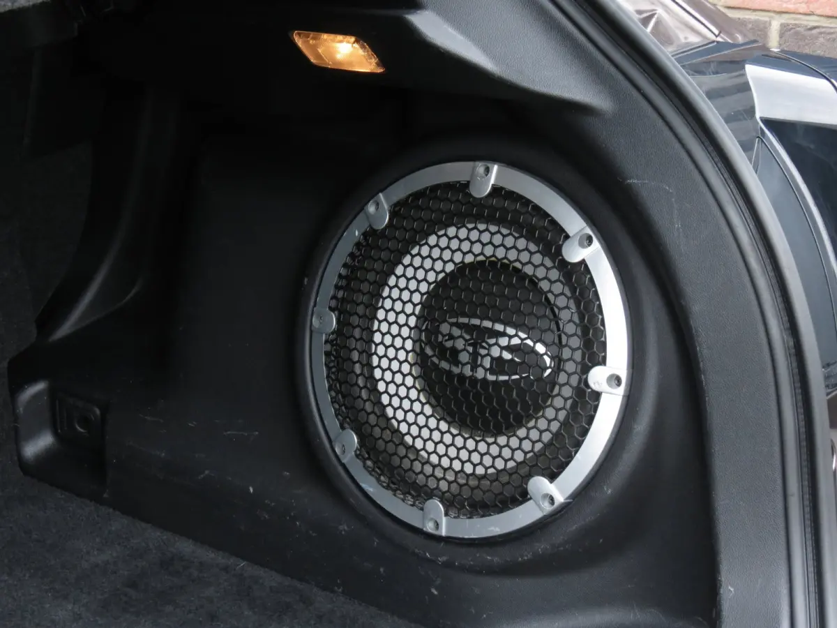 2.0 Instyle AUTOMAAT | 1e EIGENAAR | PANORAMADAK | TREKHAAK | DEALER ONDERHOUDEN | LEER | STOELVERWARMING | CAMERA