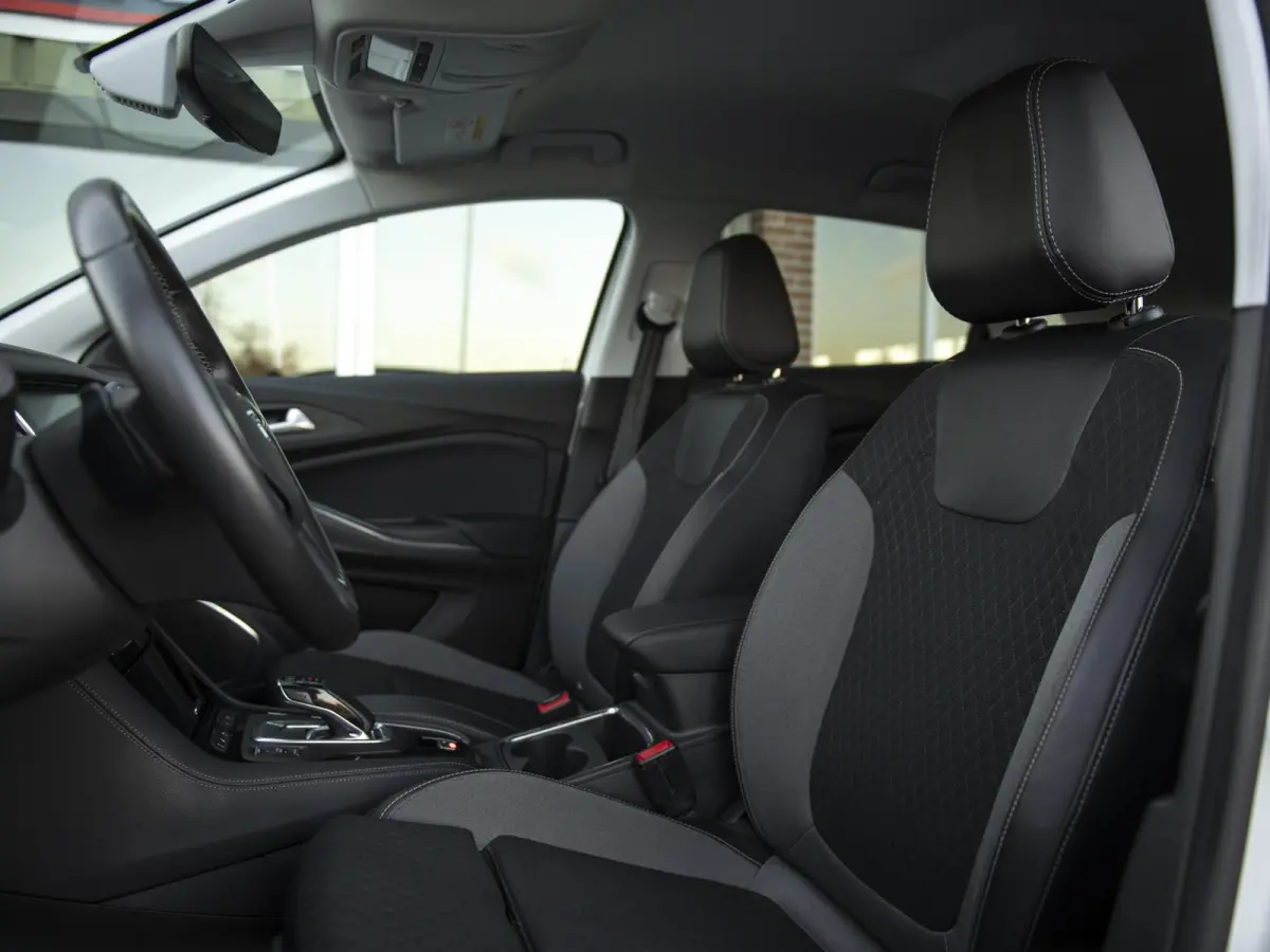1.6 Turbo Hybrid Business Elegance | Elektr. achterklep m.sensor | Keyless | Navi | Carplay & Android Auto