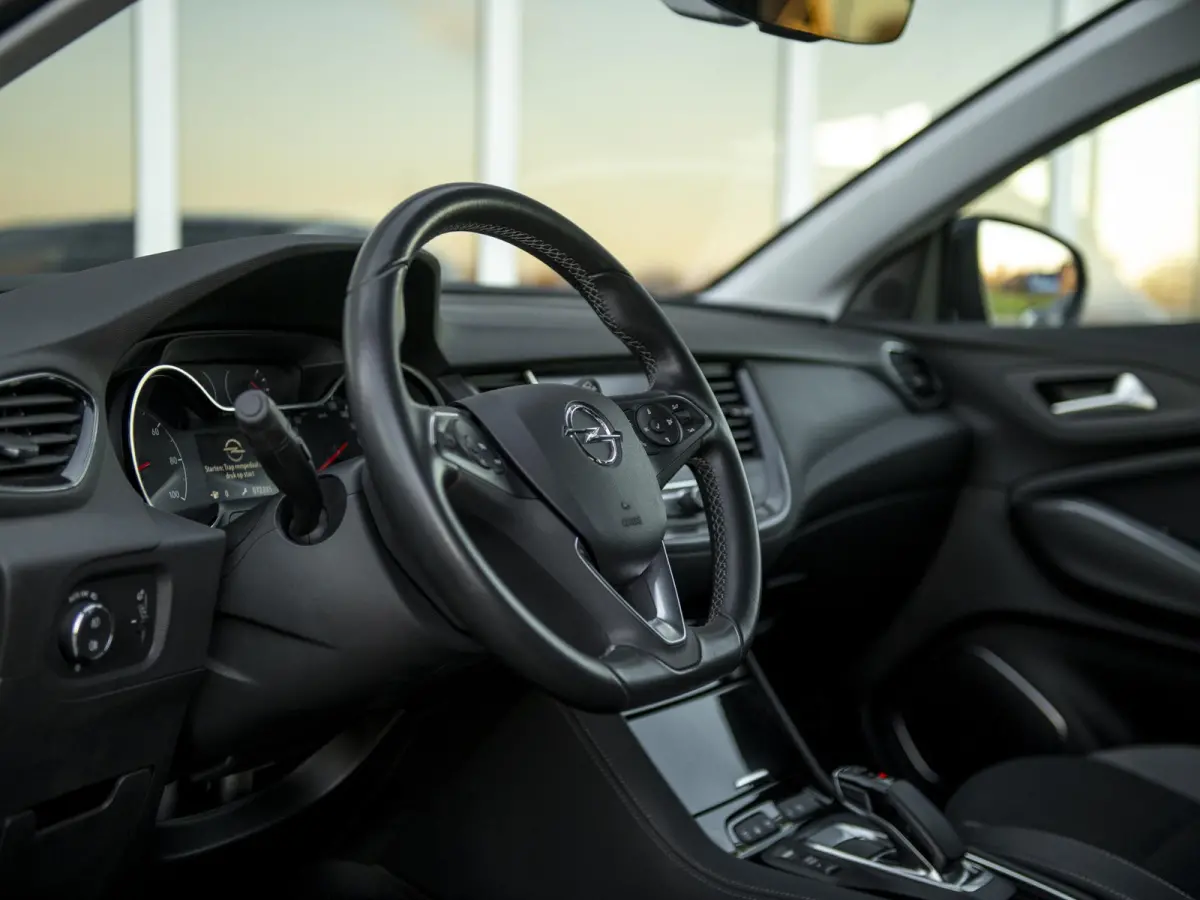 1.6 Turbo Hybrid Business Elegance | Elektr. achterklep m.sensor | Keyless | Navi | Carplay & Android Auto