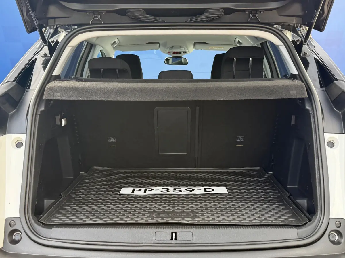 1.2 PureTech Executive DistributieVV,2e Eigenaar,Trekhaak,CarPlay,Camera,Navi,Cruise,Climate,Navi,PDC,N.A.P!