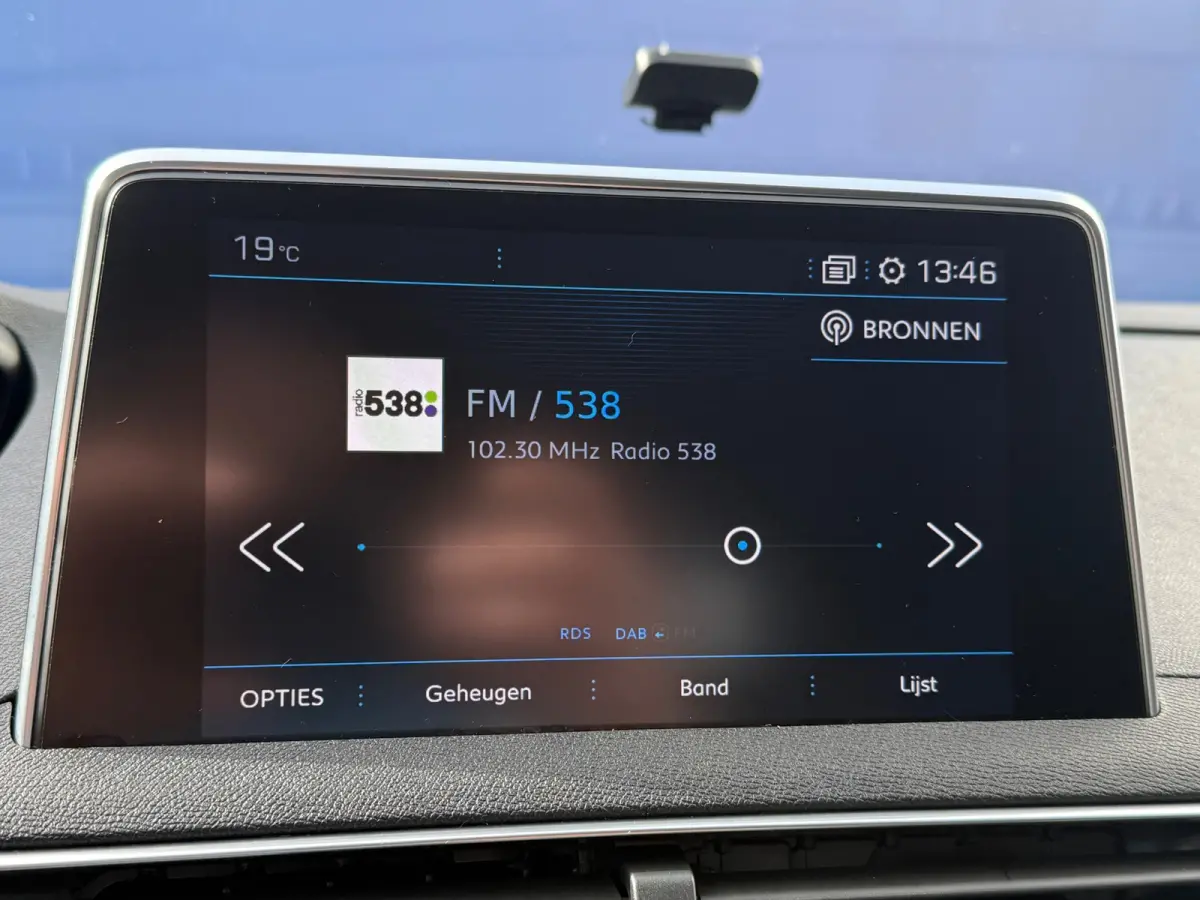 1.2 PureTech Executive DistributieVV,2e Eigenaar,Trekhaak,CarPlay,Camera,Navi,Cruise,Climate,Navi,PDC,N.A.P!