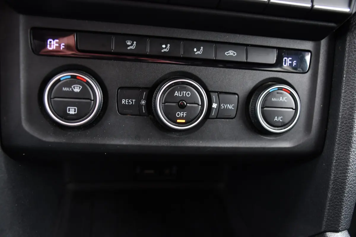 3.0 V6 TDI 4Motion DC Highline Camera, Cruise, Carplay, Stoelverwarming, Leder, LED, 4x4, Automaat, 225pk, 3300kg Trekhaak, Uniek!