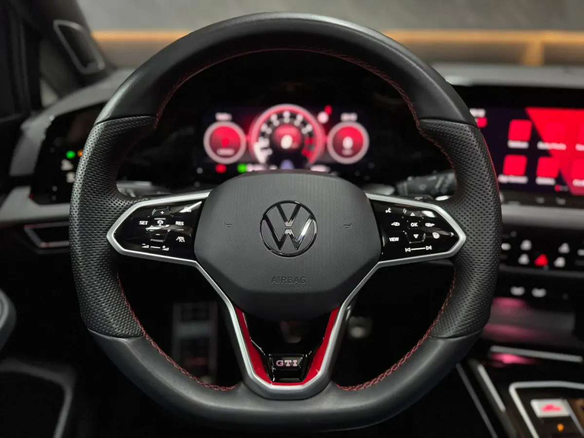 2.0 TSI GTI Clubsport|PANO|H&K|HUD|KEYLESS|CARPLAY|IQ|CAM|SFEERV