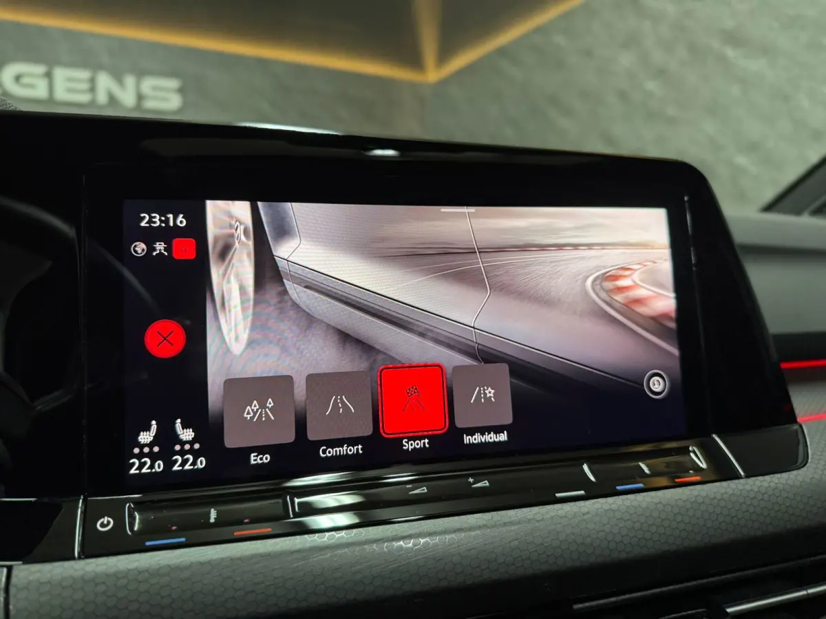 2.0 TSI GTI Clubsport|PANO|H&K|HUD|KEYLESS|CARPLAY|IQ|CAM|SFEERV