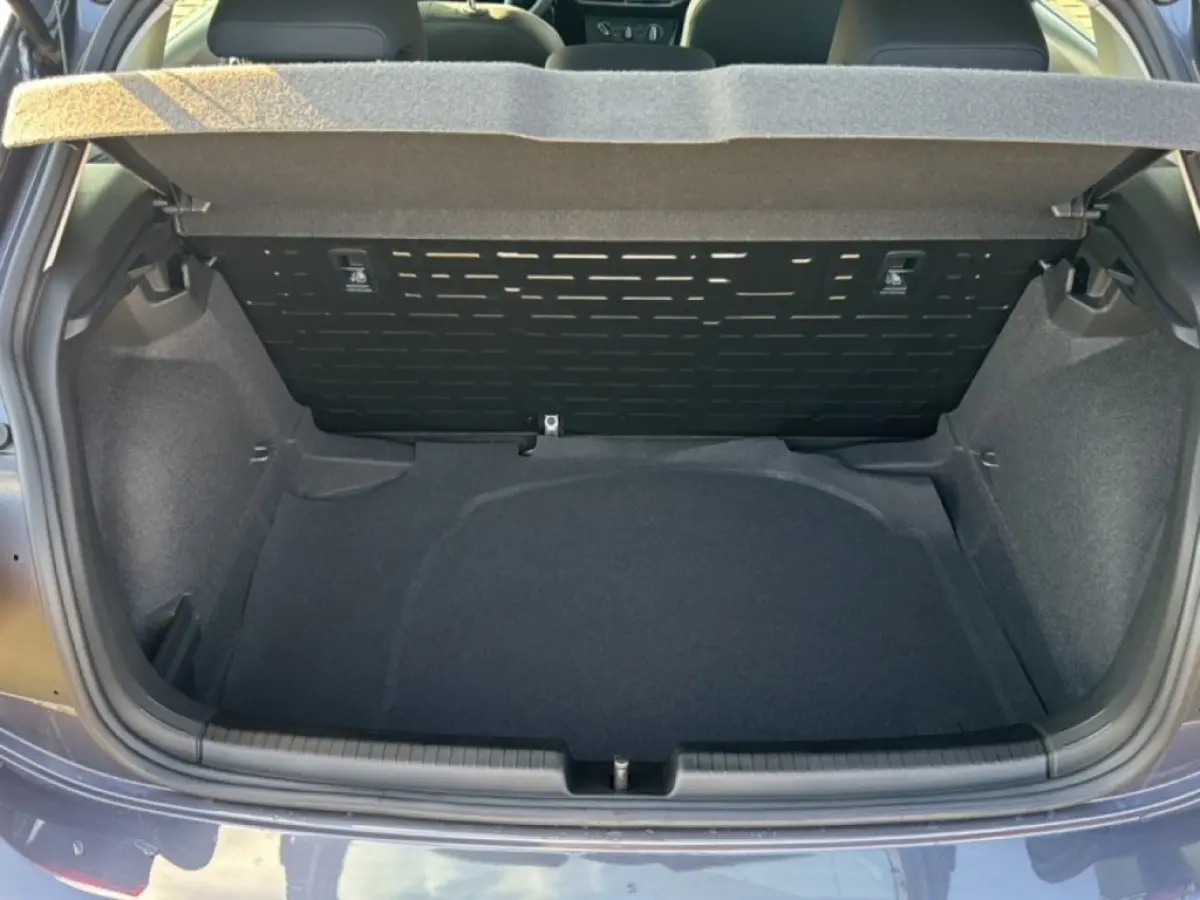 1.0 MPI STOELVERW/CARPLAY/DAB MEER KLEUREN BESCHIKBAAR