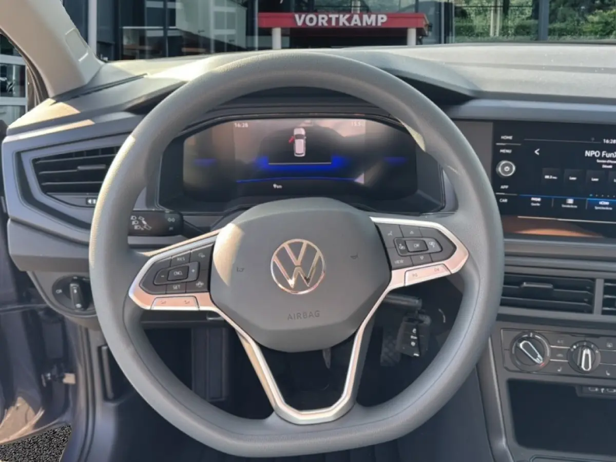 1.0 MPI STOELVERW/CARPLAY/DAB MEER KLEUREN BESCHIKBAAR