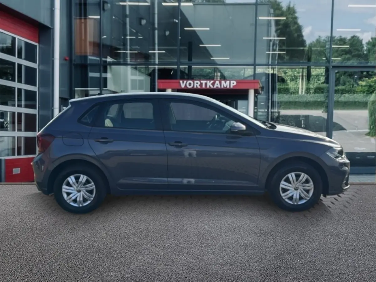 1.0 MPI STOELVERW/CARPLAY/DAB MEER KLEUREN BESCHIKBAAR