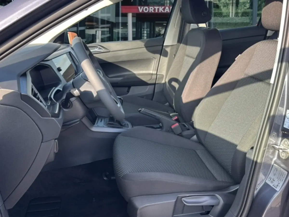 1.0 MPI STOELVERW/CARPLAY/DAB MEER KLEUREN BESCHIKBAAR