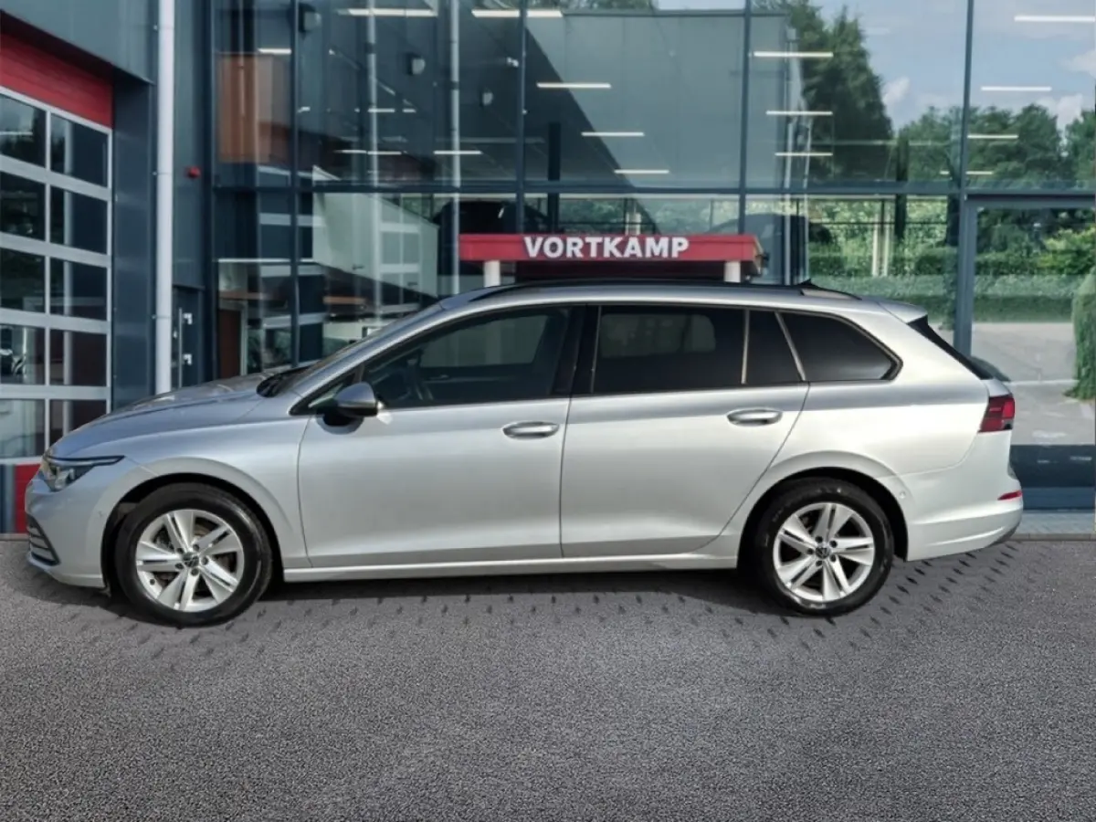 2.0 TDI LIFE BUSINESS TREKHAAK/PDC/ACC/STOEL+STUURVERW/NAVI/CARPLAY