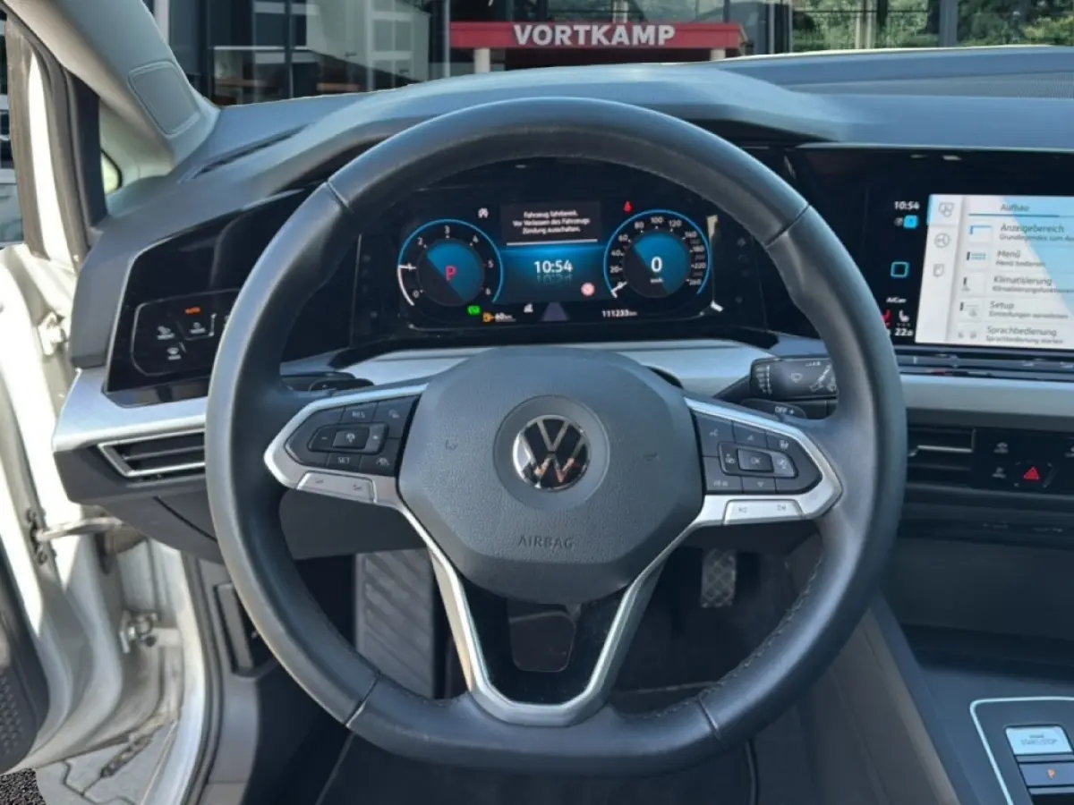 2.0 TDI LIFE BUSINESS TREKHAAK/PDC/ACC/STOEL+STUURVERW/NAVI/CARPLAY