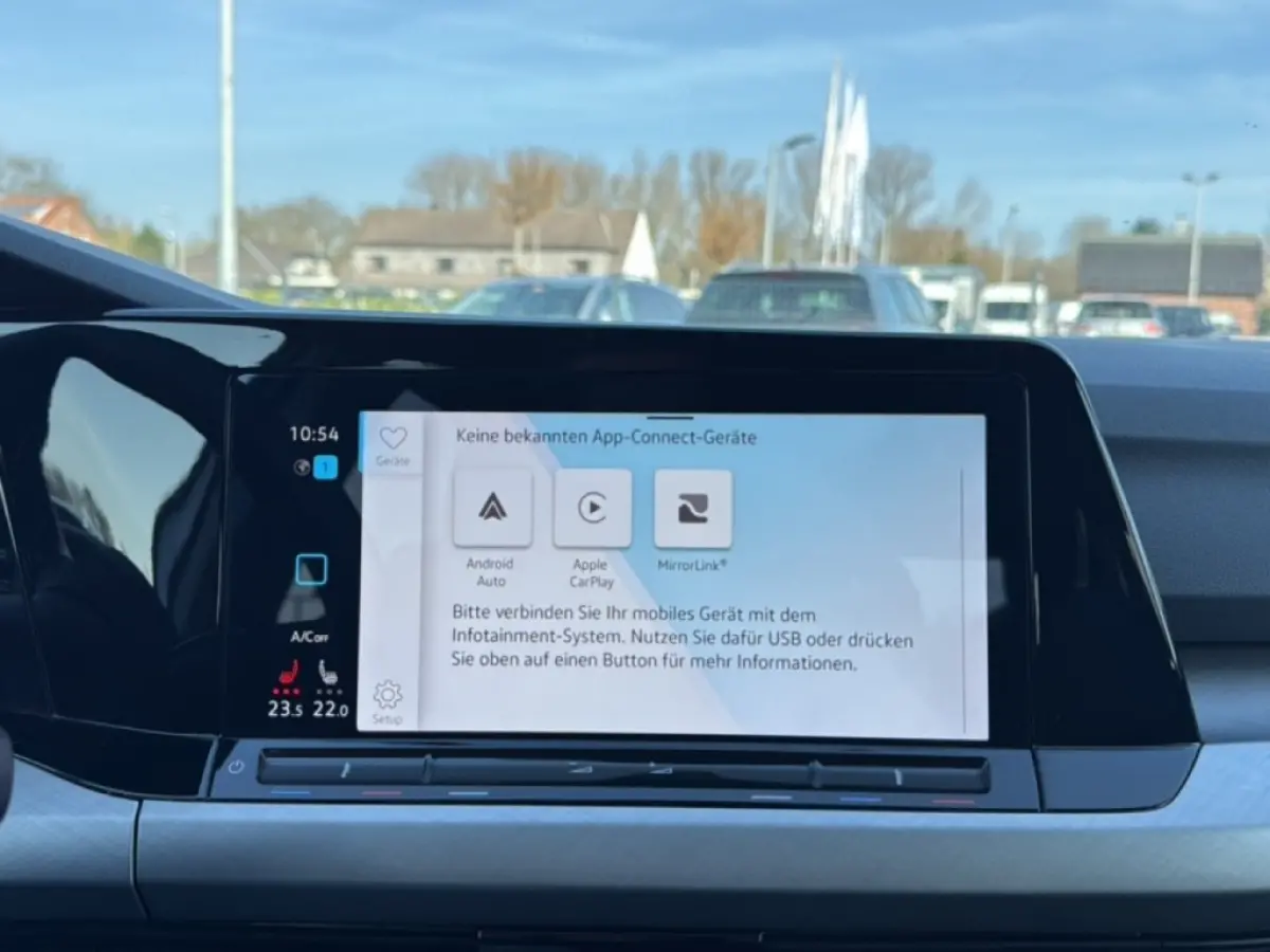 2.0 TDI LIFE BUSINESS TREKHAAK/PDC/ACC/STOEL+STUURVERW/NAVI/CARPLAY