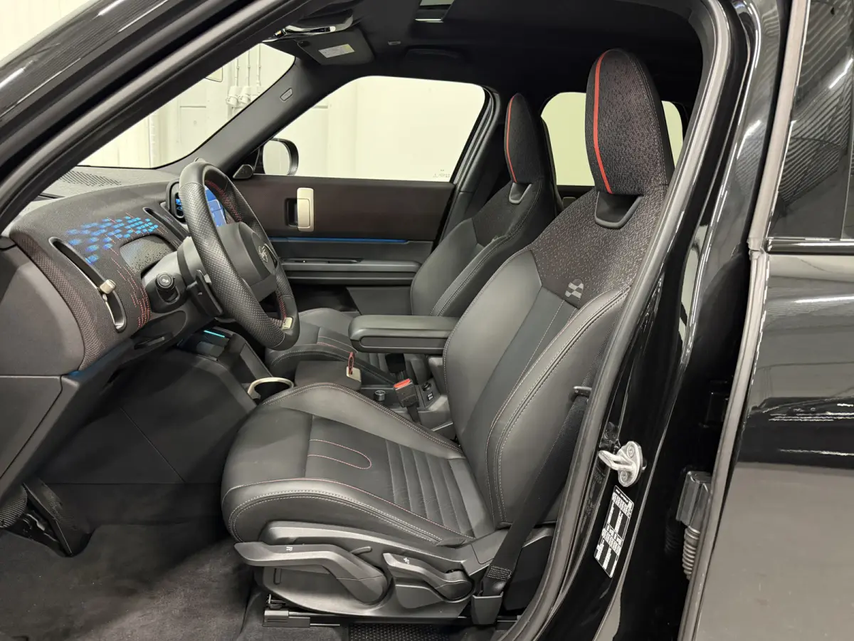 1.5 C John Cooper Works XL NWPRIJS 68k/PANO/H&K/HEAD-UP/OLED-SCHERM/20"/JCW-LEER SPORTST./JCM-REMMEN/ADAPTIVE-ONDERSTEL/LED/360CAMERA/ACC/KEYLESS/DRIVING ASS.PLUS/BLACK-PACK