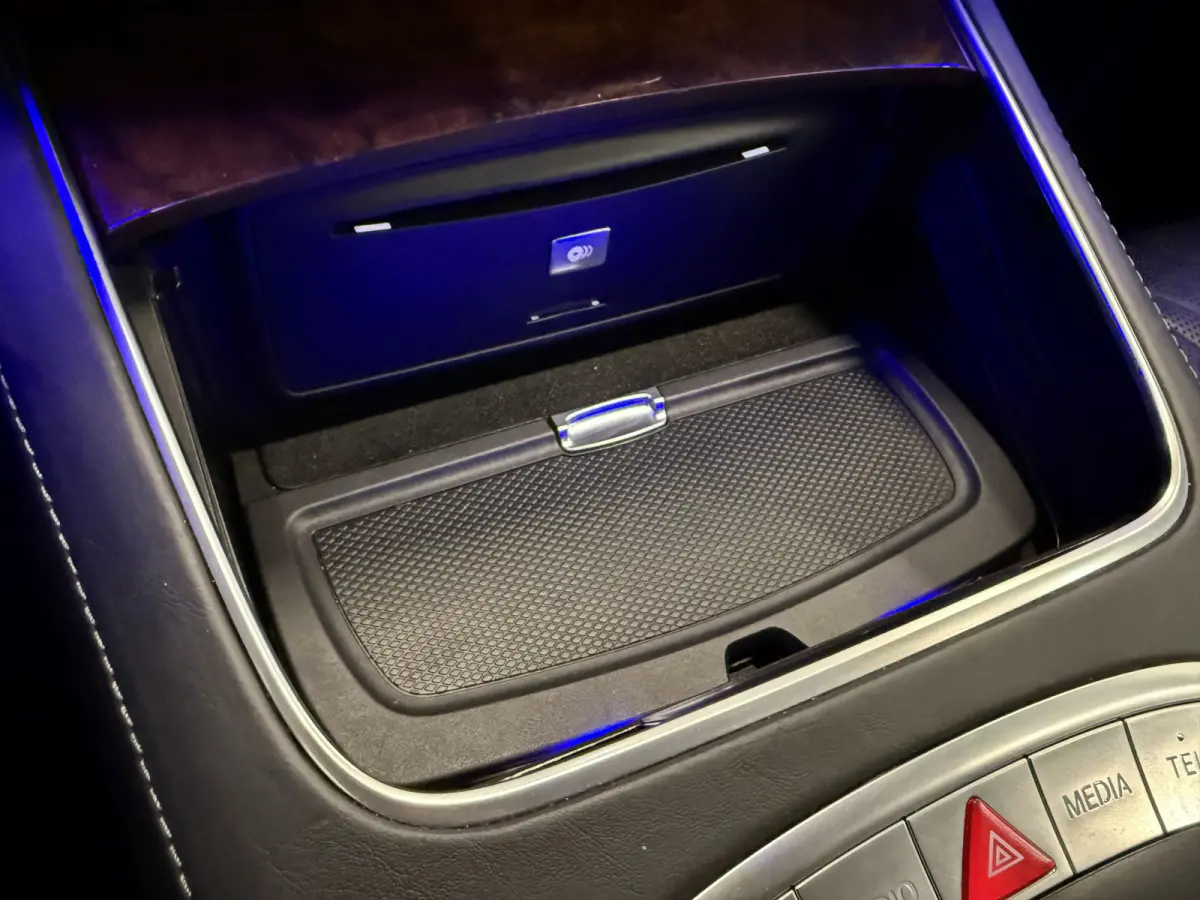 500 Prestige Plus PANO/BURMESTER/NACHTZICHT/MASSAGE+VENTILATIE/NAPPA-LEER DESIGNO/AMBIENT-SFEER/CAMERA/LED-INTELLIGENT/SOFT-CLOSE/19"BREEDSET/EXCLUSIVE-PAKKET/VOLLEDIG MERCEDES DEALER HISTOR