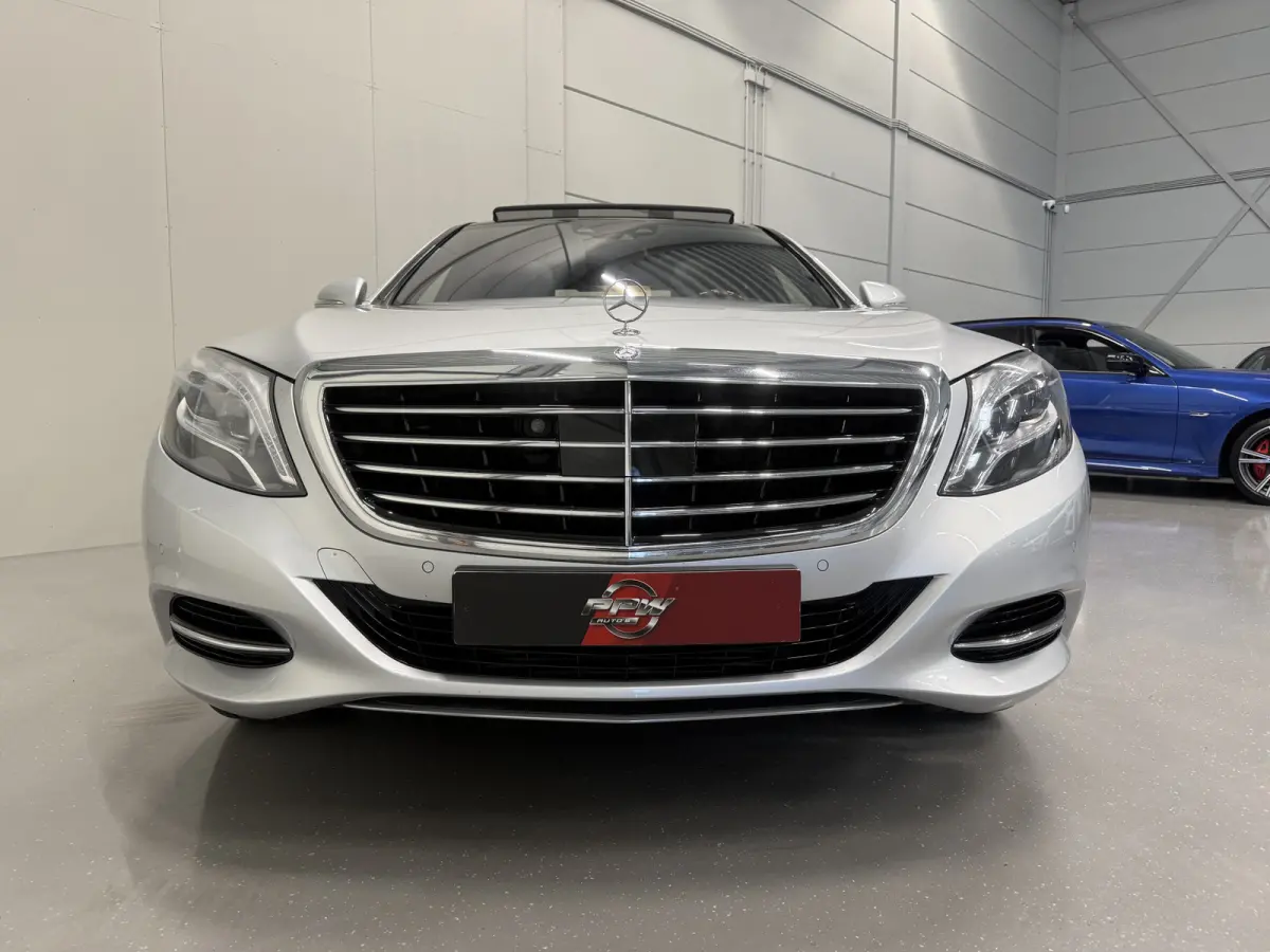 500 Prestige Plus PANO/BURMESTER/NACHTZICHT/MASSAGE+VENTILATIE/NAPPA-LEER DESIGNO/AMBIENT-SFEER/CAMERA/LED-INTELLIGENT/SOFT-CLOSE/19"BREEDSET/EXCLUSIVE-PAKKET/VOLLEDIG MERCEDES DEALER HISTOR