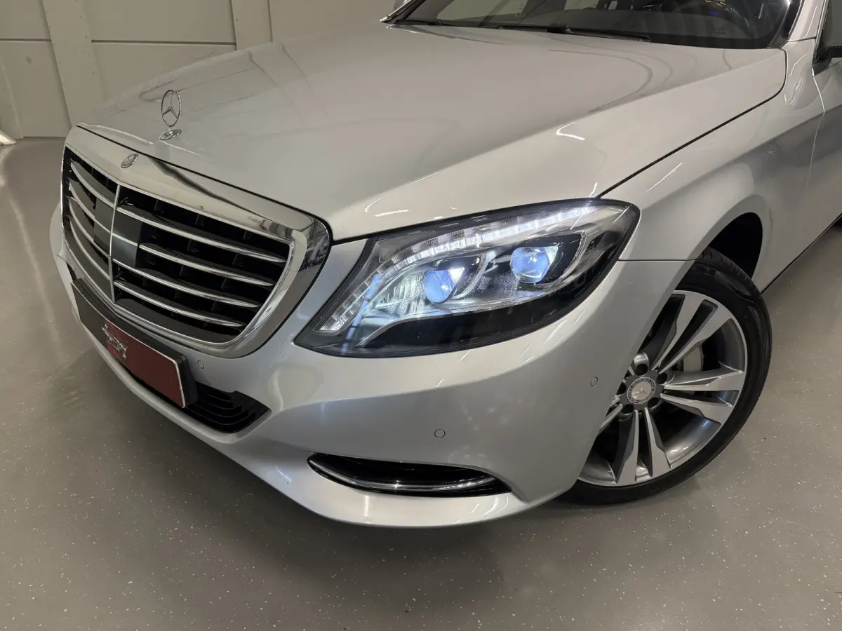 500 Prestige Plus PANO/BURMESTER/NACHTZICHT/MASSAGE+VENTILATIE/NAPPA-LEER DESIGNO/AMBIENT-SFEER/CAMERA/LED-INTELLIGENT/SOFT-CLOSE/19"BREEDSET/EXCLUSIVE-PAKKET/VOLLEDIG MERCEDES DEALER HISTOR