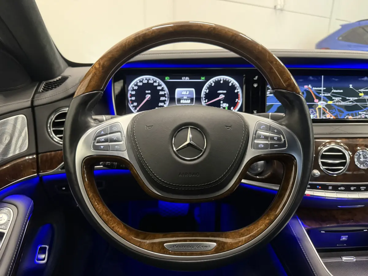 500 Prestige Plus PANO/BURMESTER/NACHTZICHT/MASSAGE+VENTILATIE/NAPPA-LEER DESIGNO/AMBIENT-SFEER/CAMERA/LED-INTELLIGENT/SOFT-CLOSE/19"BREEDSET/EXCLUSIVE-PAKKET/VOLLEDIG MERCEDES DEALER HISTOR
